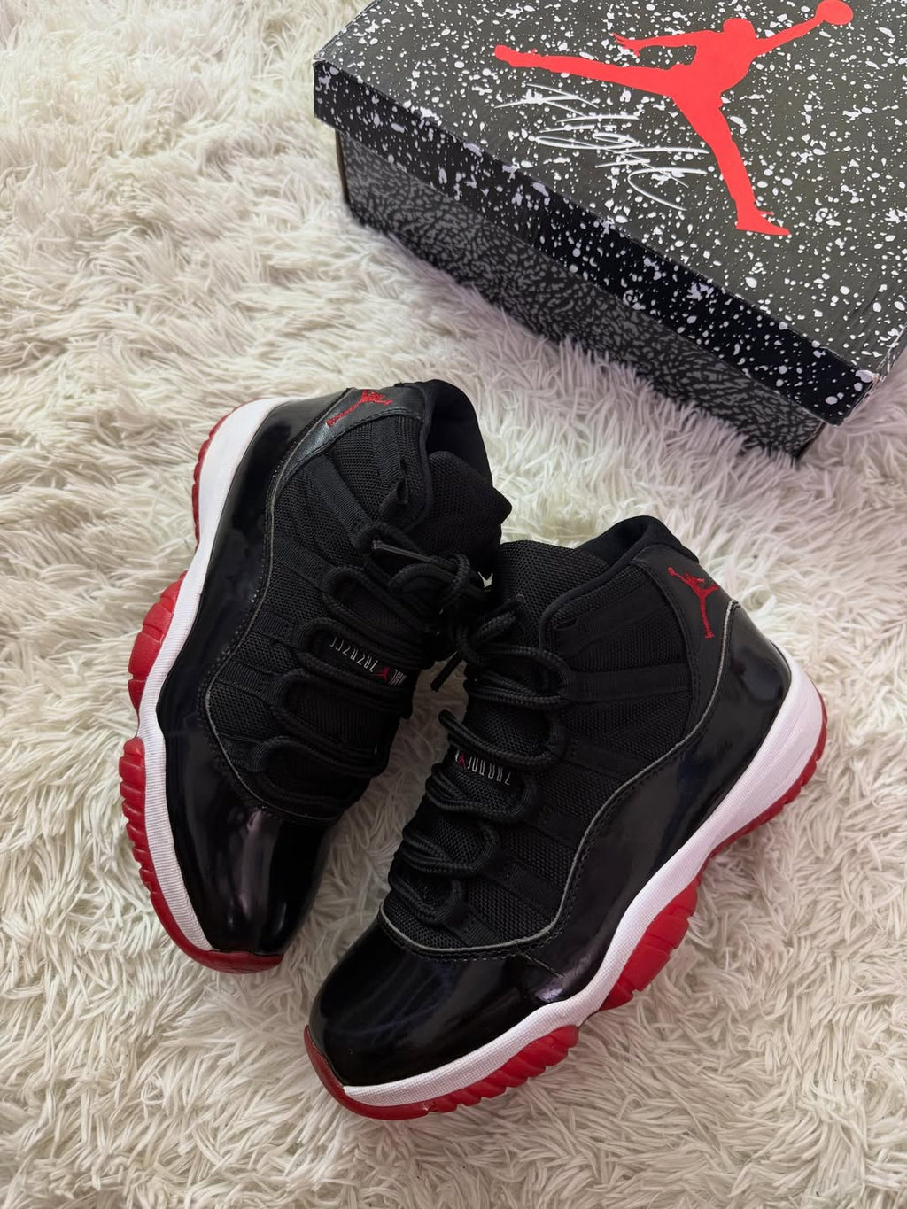 R11 Bred