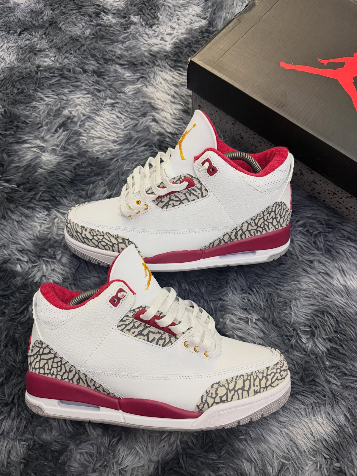 R3 CARDINAL RED