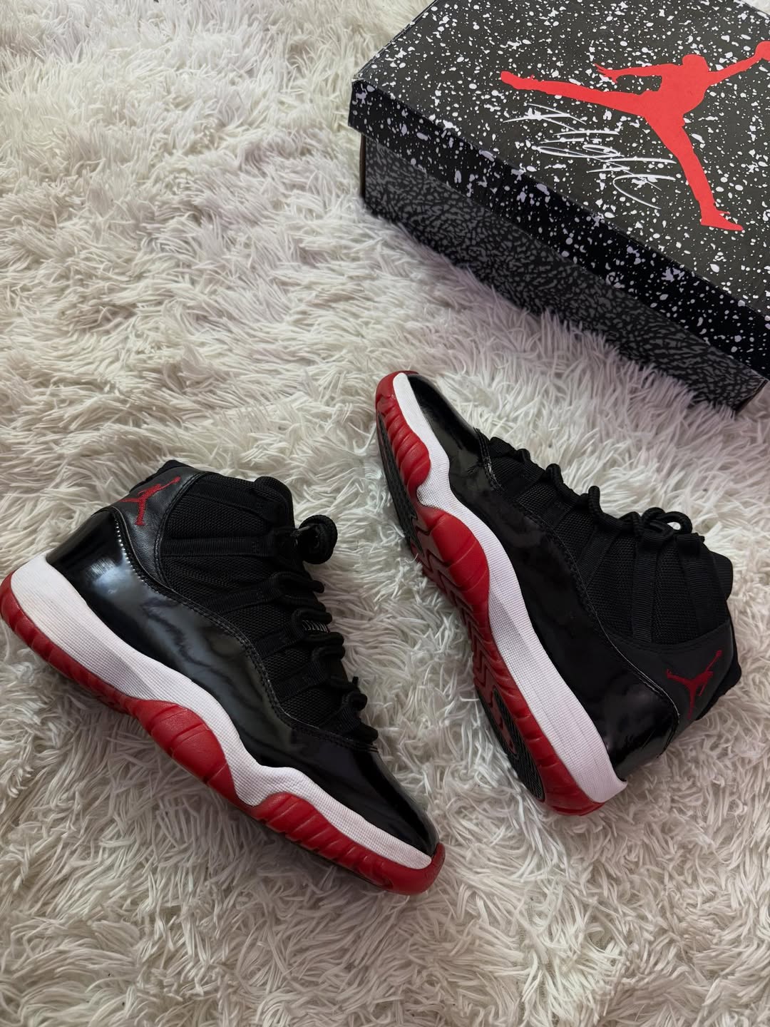 R11 Bred