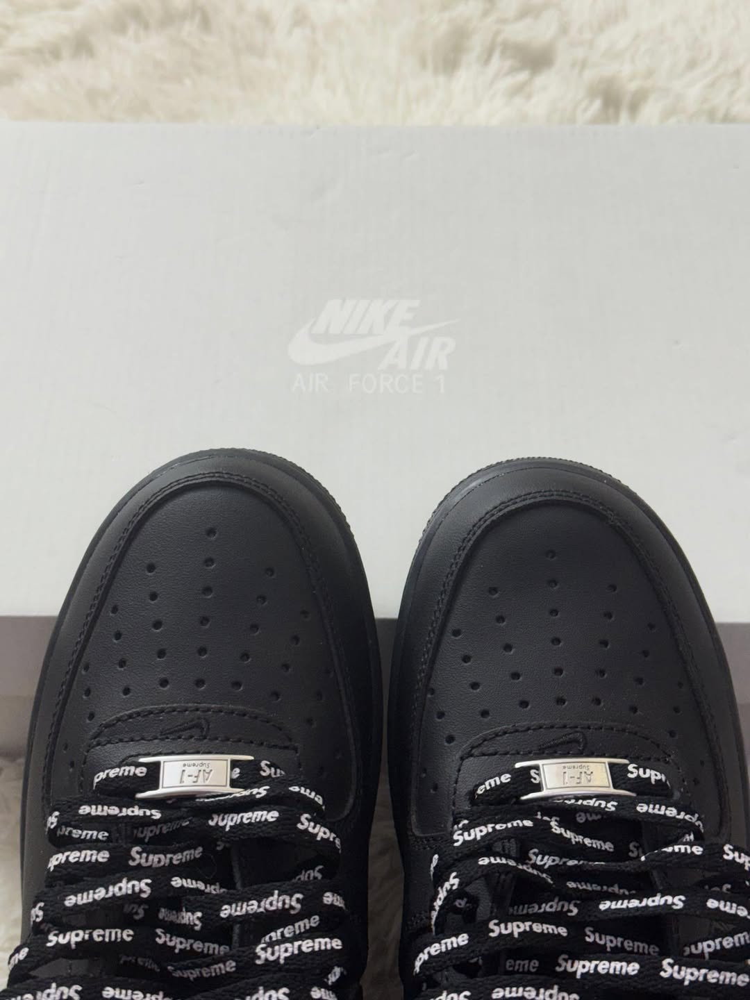 AF1 X SUPREME