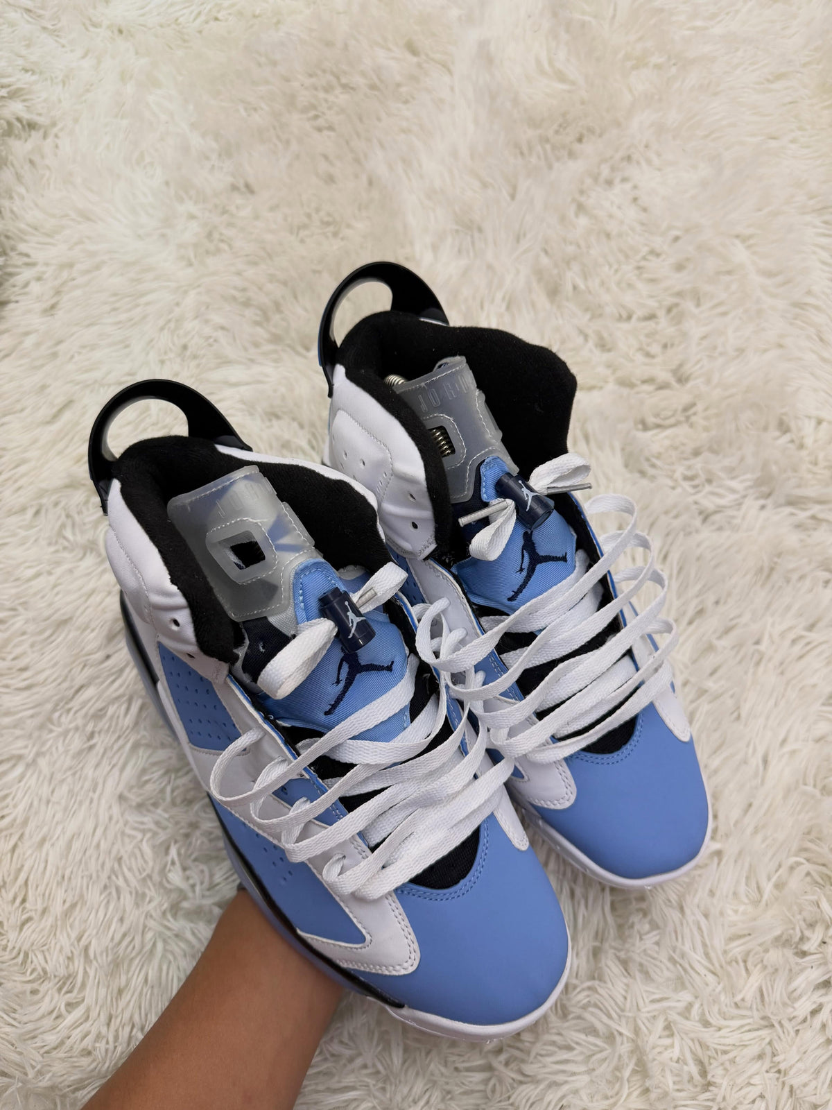 R6 UNC