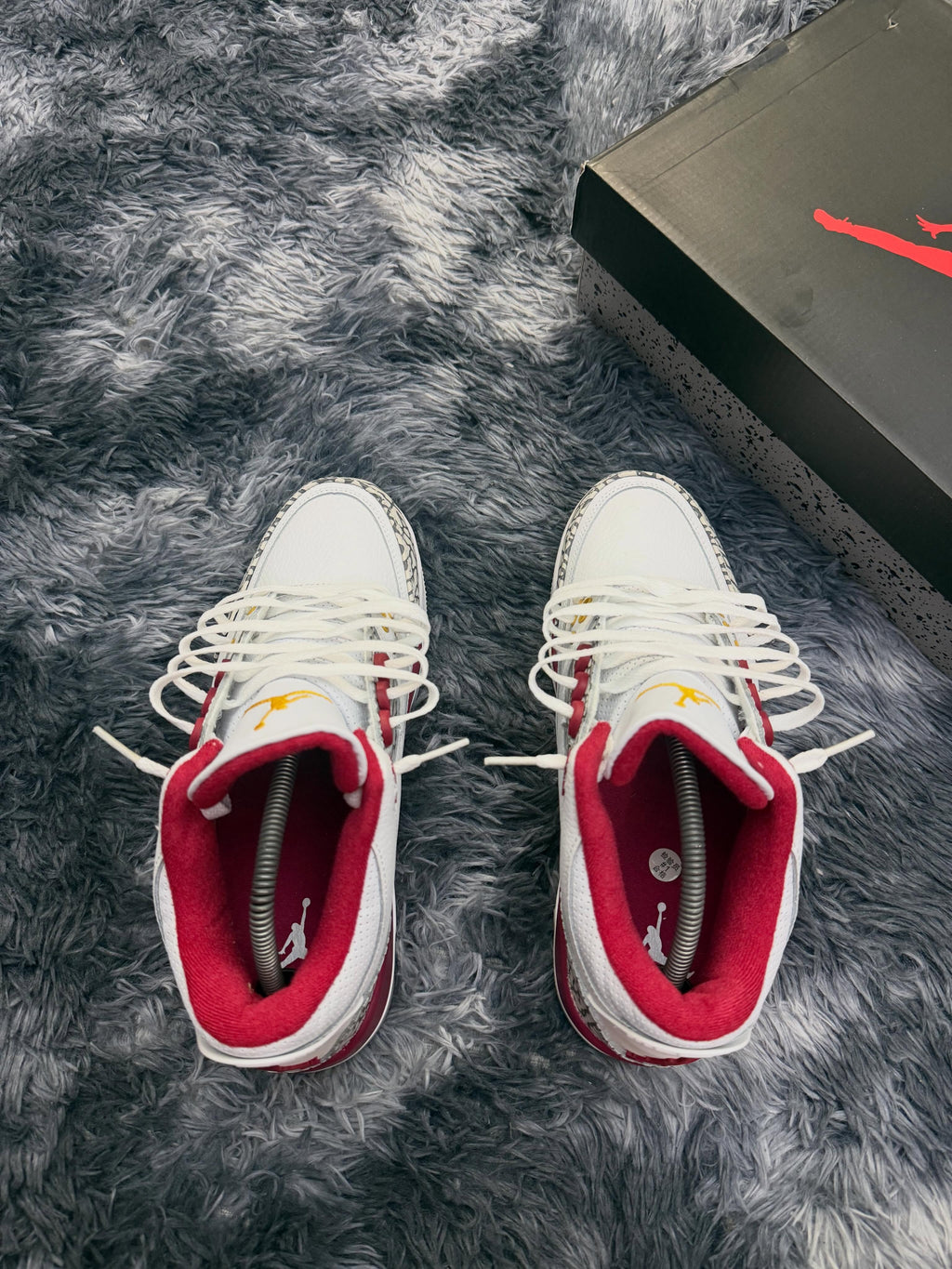 R3 CARDINAL RED