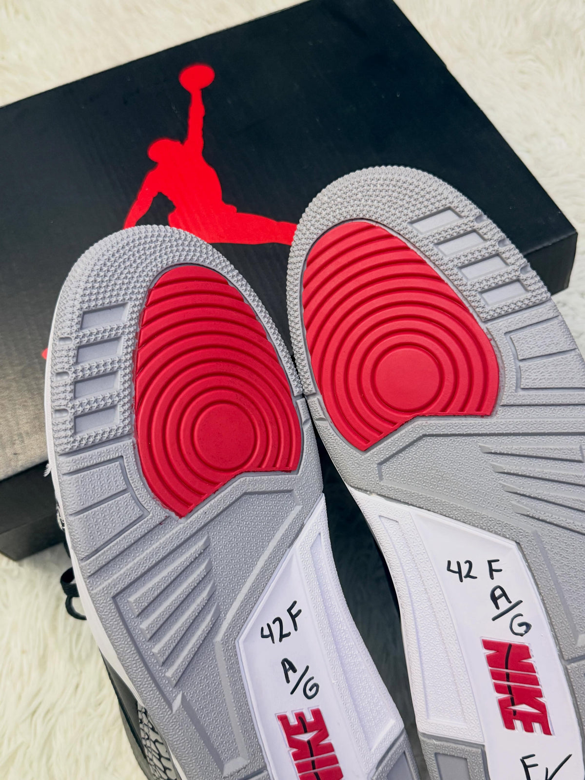 R3 Black Cement