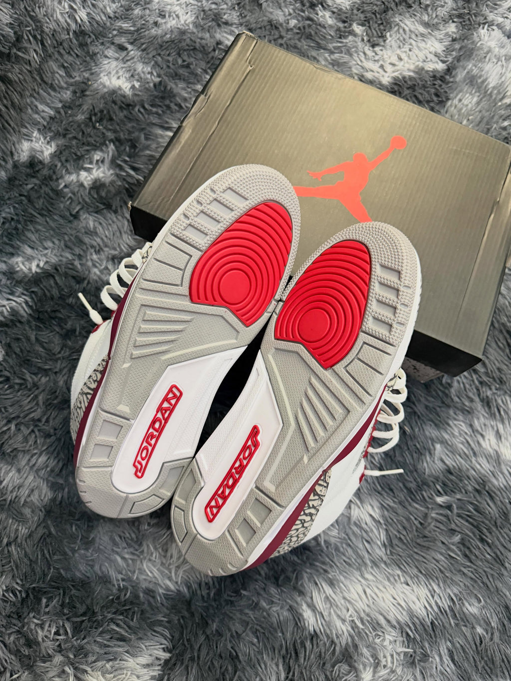 R3 CARDINAL RED