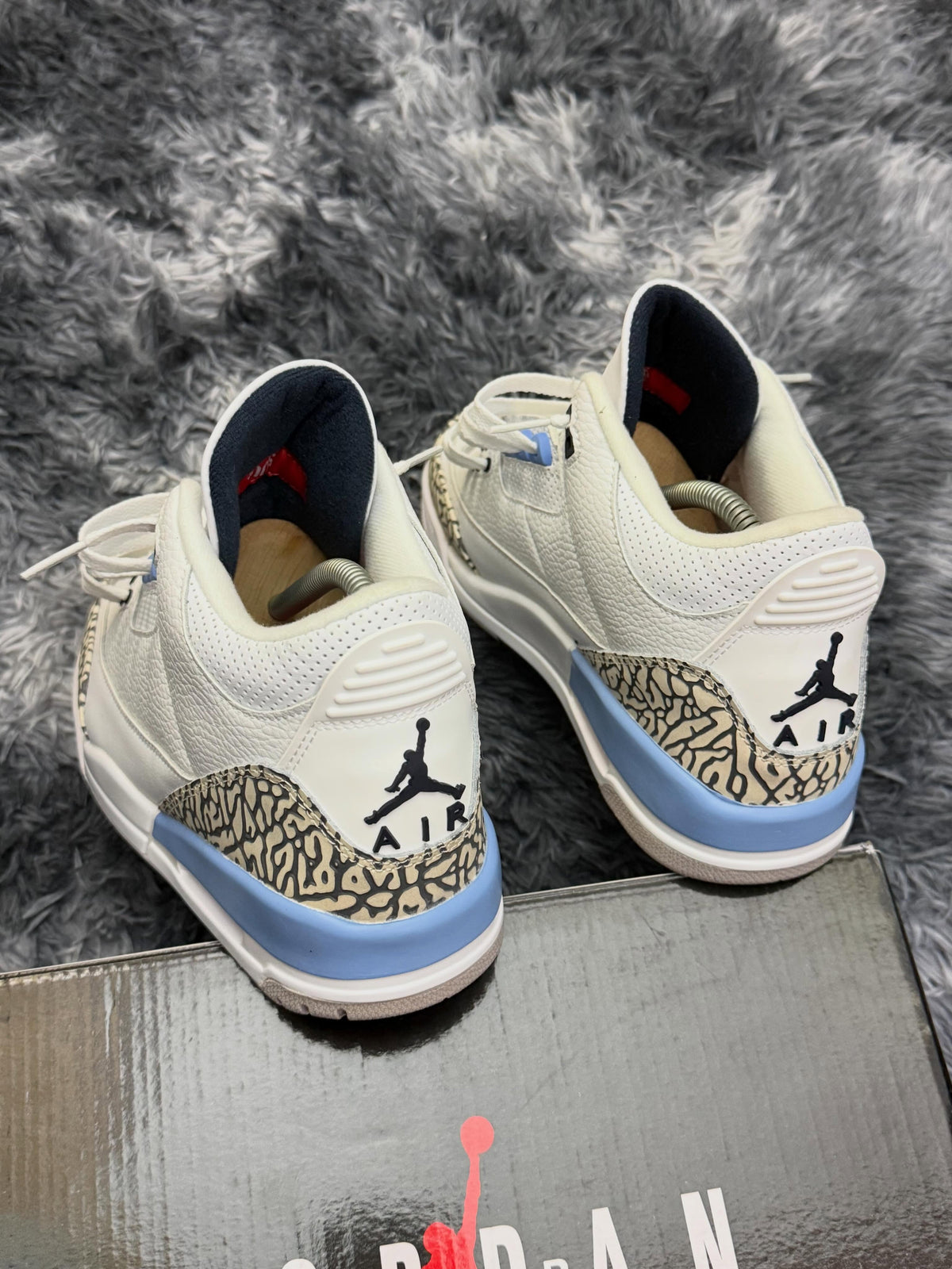 R3 UNC
